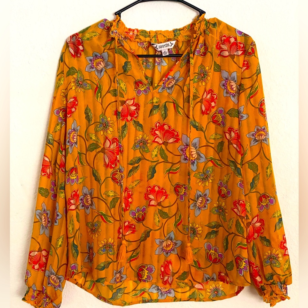 Blouse women’s Medium